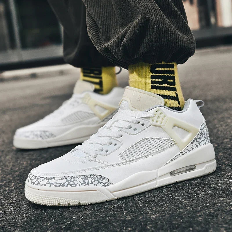 2025New Low-top Men's Sneakers Comfortable Wear-resistant Basketball Shoes Classic Retro Casual Shoes Black Rap Skateboard Shoes